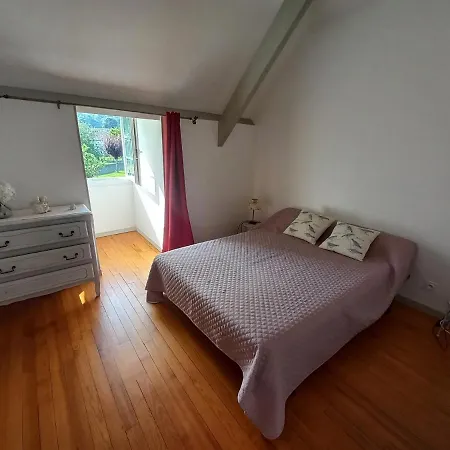Ferienhaus Maison De Avec Jardin